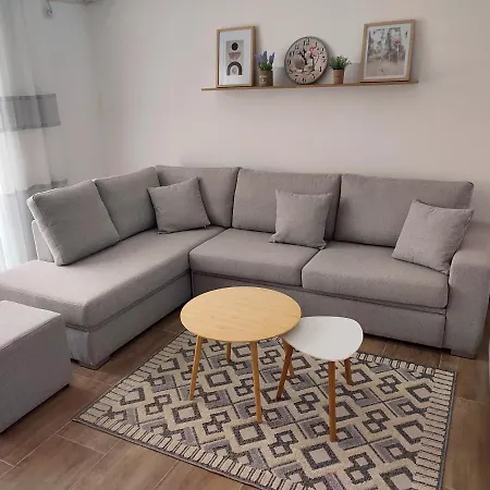 Saeri Stylish * Lezhë